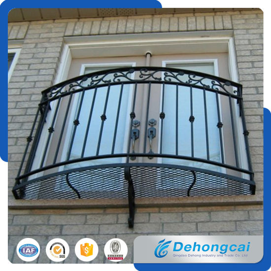 Wrought Iron Fence/Steel Fence/Balcony Railings/Courtyard Fence